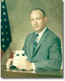 Mitchell-e.jpg