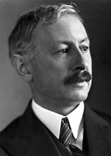 Paul Karrer.jpg