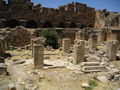أعمدة المسجد السابق