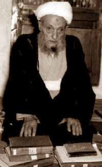 Aqabozorg.jpg
