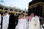 رئيس وزراء جمهورية باكستان الإسلامية يؤدي مناسك العمرة3.jpg