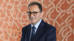 أحمد-دلال.png