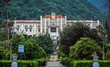 Bonyad-e Pahlavi Hotel