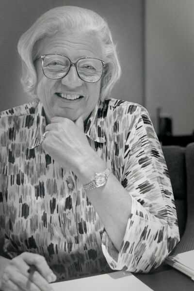 ملف:Hanna Holborn Gray.jpg