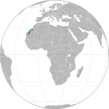 المناطق الواقعة تت سيطرة الجمهورية العربية الصحراوية الديمقراطية بالأخضر الداكن، والأراضي التي تطالب بها بالأخضر الفاتح.