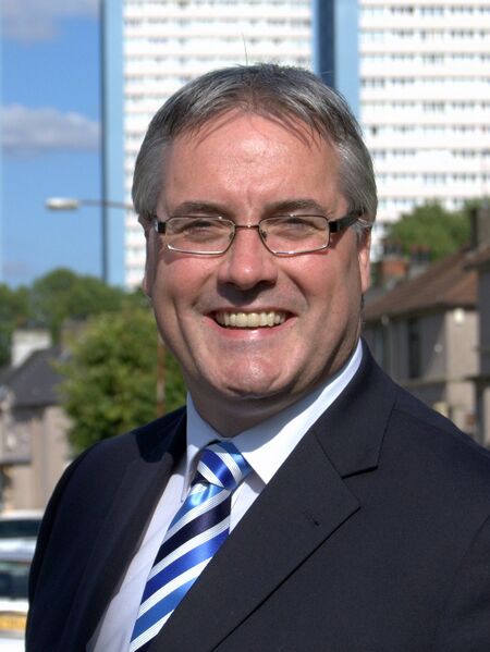 ملف:Frank McAveety MSP (cropped).jpg