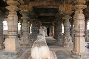 Open mantapa (hall) in Kalleshvara temple at Bagali 1.JPG