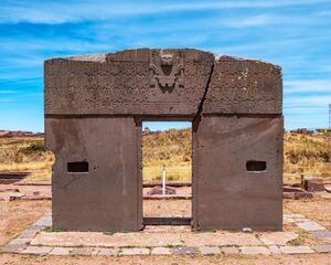 PUERTA DEL SOL TIWANAKU.jpg