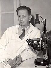Andre-lwoff.jpg