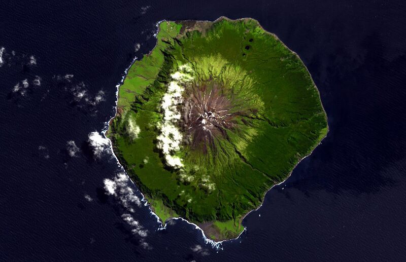 ملف:Tristan da Cunha ASTER.jpg