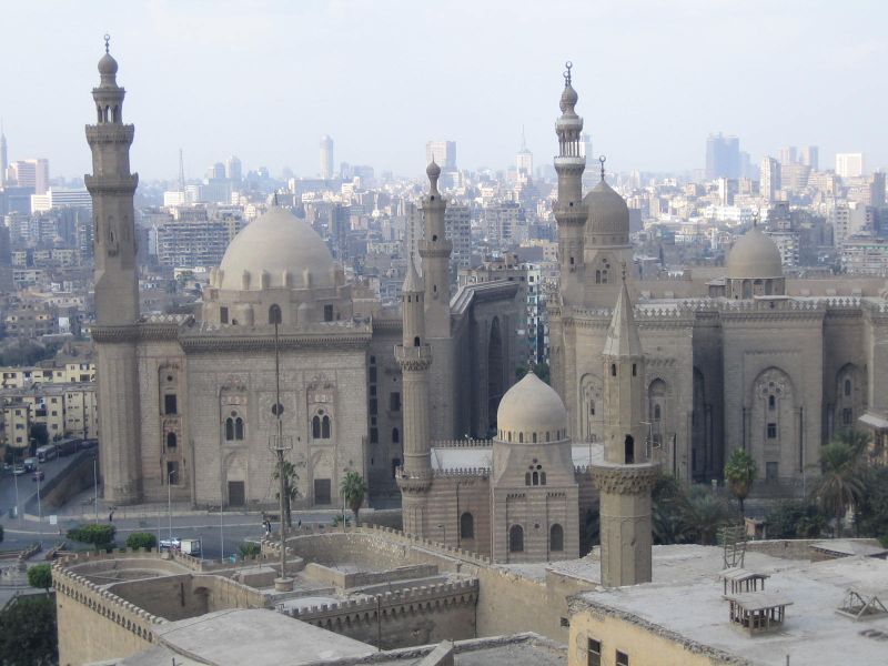 ملف:Sultan hassan from outside.jpg