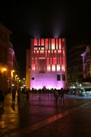 EdificioMoneoMurciaNoche (cropped).jpg