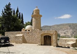 Mosque in Dana village, Jordan.jpg