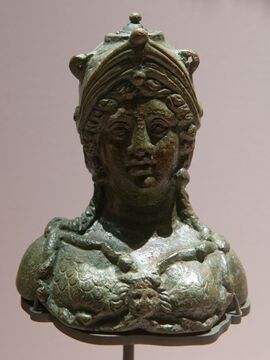Helmeted Athena Guimet MG19073.jpg