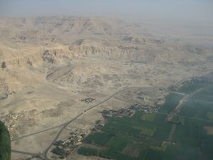 SFEC AEH -ThebesNecropolis-2010-FULL-Overview-039.jpg