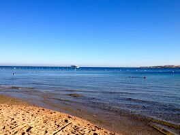 Red sea coast, Makadi bay.jpg