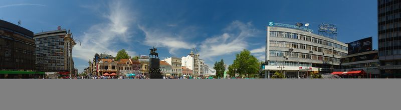 ملف:Niš, panorama náměstí.jpg