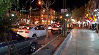 تقاطع البازار، قلب المدينة.