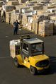 U.S. Navy sailors from the Swift move more than 100 tons of humanitarian aid to the pier at بيروت، لبنان، أثناء حرب لبنان 2006