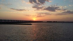 Beautiful sunset view of Kotri Barrage.jpg