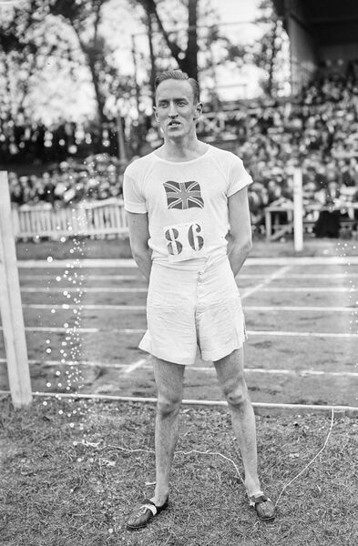ملف:Henry Stallard, 1921.jpg