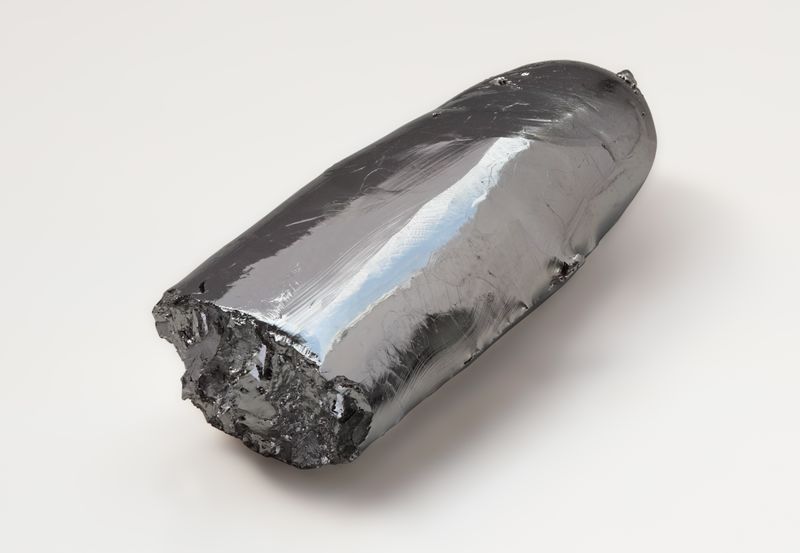 ملف:Ruthenium a half bar.jpg