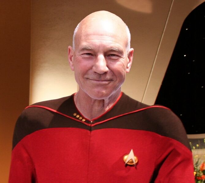 ملف:Jean-Luc Picard 2.jpg