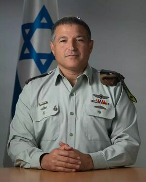 David Zini Taal portrait.jpg
