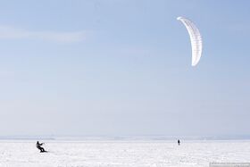 Snowkite in TLT-04.jpg
