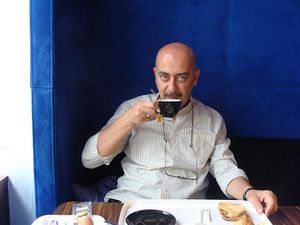 علي ال تاجر.jpg