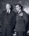 الشاه برفقة دوايت أيزنهاور عام 1959.