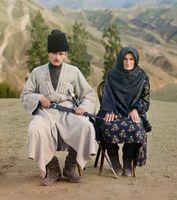 صورة رجل وامرأة بزيهم الوطني من داغستان عام 1904