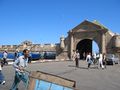 عربة يدوية في الميناء.