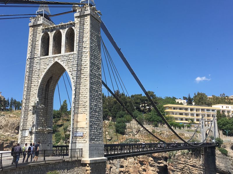 ملف:جسر الى ذاكرة قسنطينة.jpg