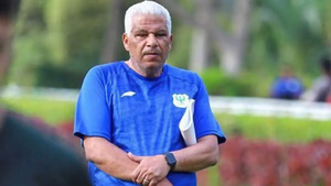 ميمي عبد الرازق.webp