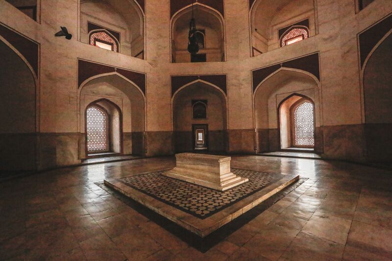 ملف:The grave of Humayun.jpg