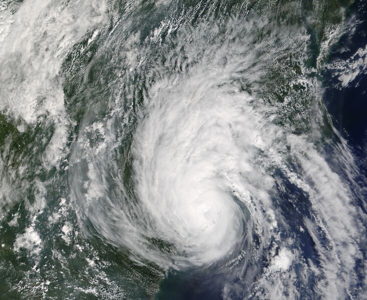 ملف:Hurricane Gaston 2004.jpg