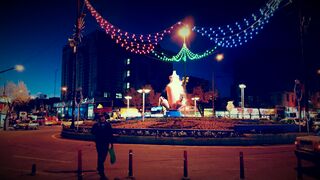 ميدان آبي.