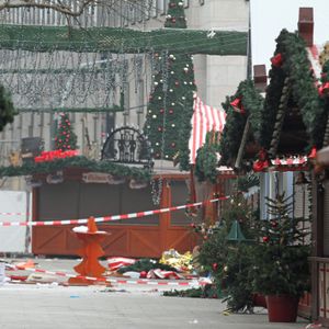 Terroranschlag-Berlin-Breitscheidplatz-2016 (2) (31731061626) (square crop).jpg