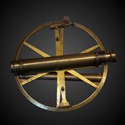 Saussure's repeating circle، معروضة في متحف تاريخ العلوم في مدينة جنيڤ.