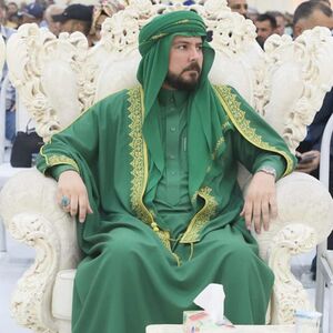 احمد العزي.jpg