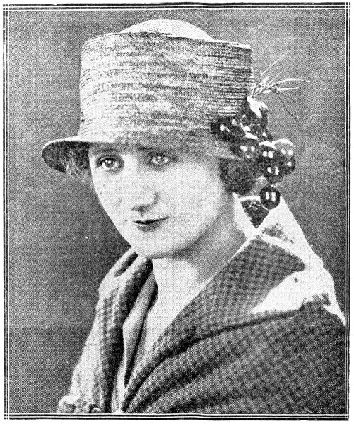ملف:Andrée Brabant 1927.jpg