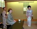 Kiyoko Fukuda (wife of Yasuo Fukuda) and Laura Bush.