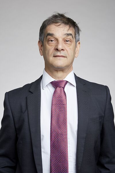 ملف:Lawrence Paulson Royal Society.jpg