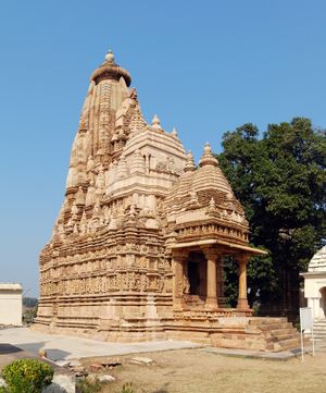 Khajuraho Parshvanath temple 2010.jpg