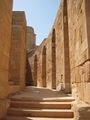 إحدى الممرات داخل المسرح.