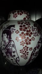 Zara-handpainting-on-ceramic-3.jpg