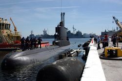 غواصة البحرية الكولومبية Pijao (SO 28) في Naval Station Mayport، فلوريدا حيث شاركت في تدريبات Smart Search لعام 2005.