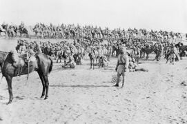 رماة مايسور والبنغال مع فيلق جمال بيكانير في صحراء سيناء عام 1915.