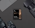 SD card بذاكرة تخزين 1 ت.ب.